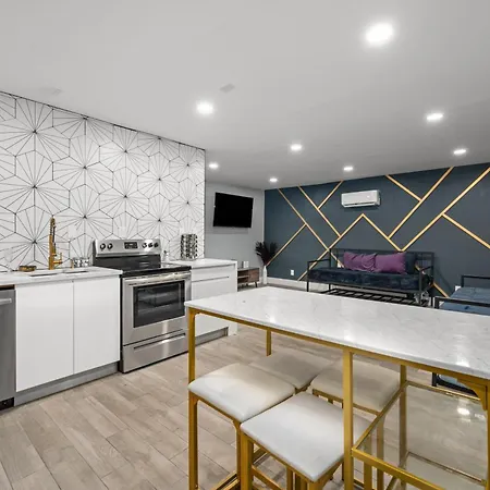 Comfortable 2Br Uptown Escape With Free Park Houston Exterior photo