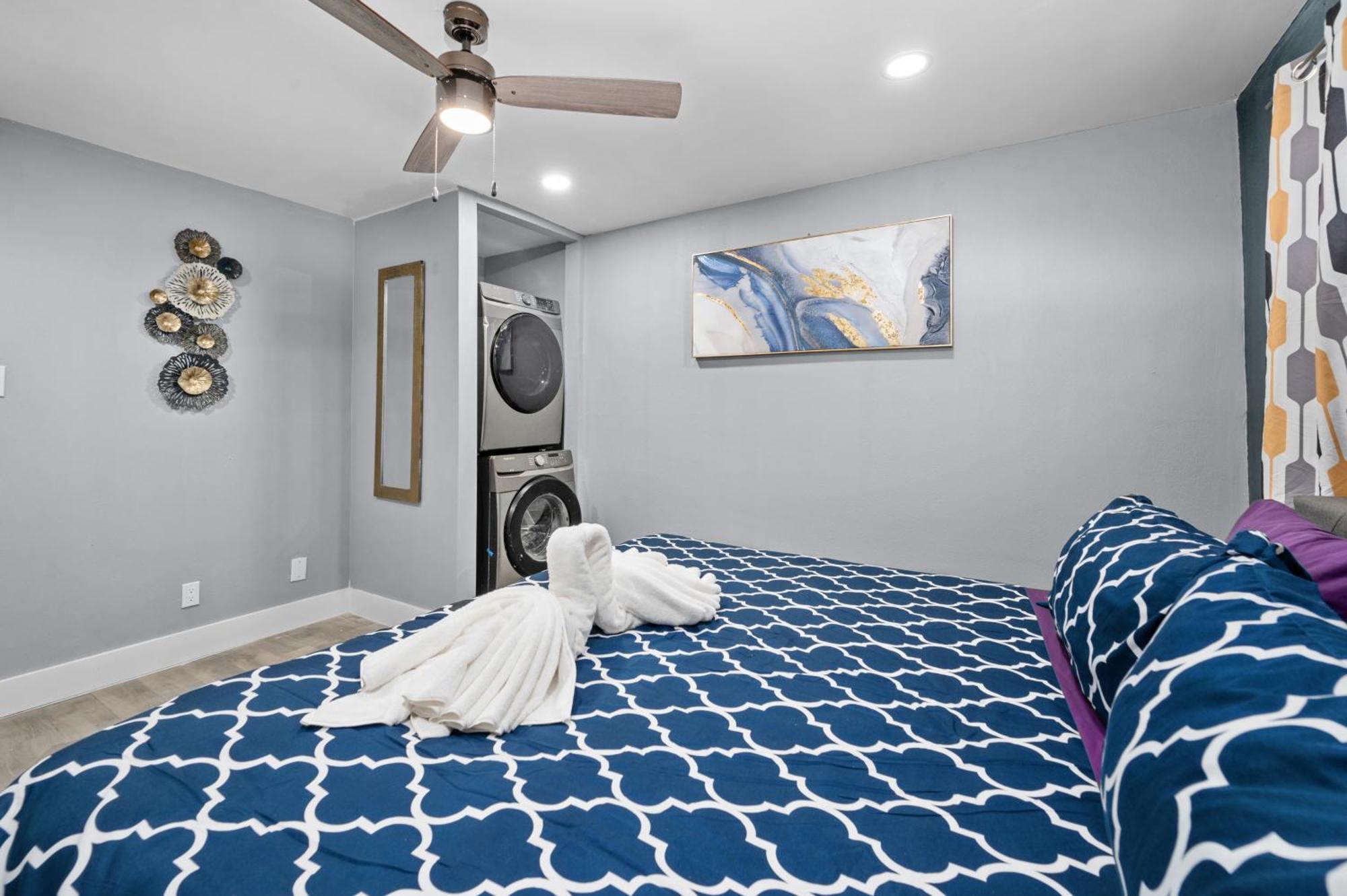 Apartment Comfortable 2br Uptown Escape With Free Park Houston